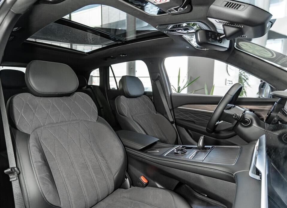 Geely Monjaro, I 2.0 AT (238 л.с.) 4WD