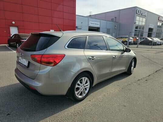 Kia Ceed, 2014 г., 57 629 км